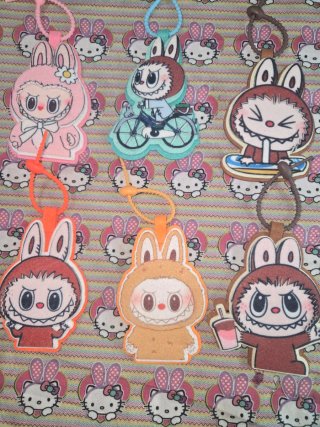 Set 12 Llaveros Labubu