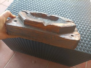 Cenicero Madera Barnizado XXL Tiene una maldición.
