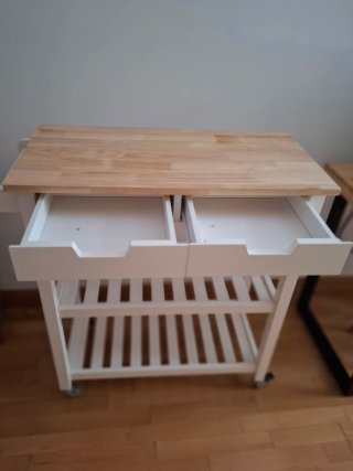 Isla de cocina con ruedas