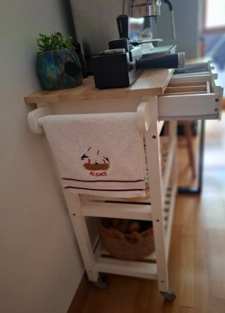 Isla de cocina con ruedas