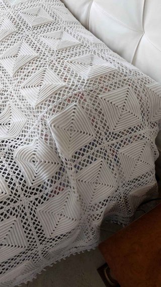 COLCHA DE CROCHET HECHA A MANO