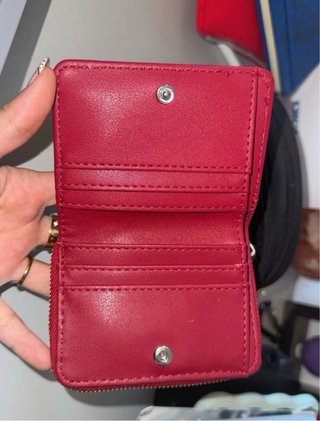 Monedero piel rojo Stradivarius