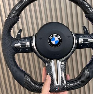 Volante BMW M Performance Carbono