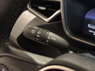 TOYOTA COROLLA SEDAN 1.8 HYBRID STYLE PLUS E-CVT 140 4P
