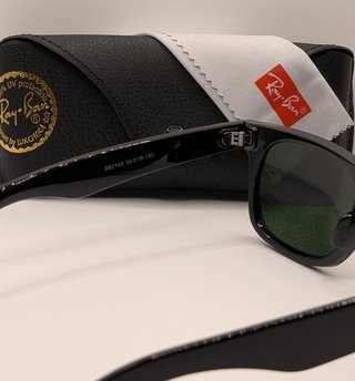ÚNICO | Gafas de Sol Ray-Ban Wayfarer Negras