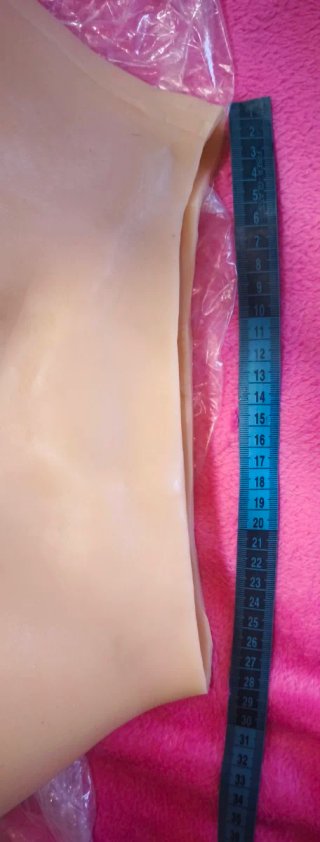 Prótesis silicona caderas y glúteos beige