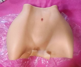 Prótesis silicona caderas y glúteos beige