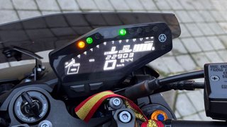 Yamaha MT09 SP Negra y Dorada