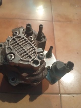 Bomba Inyectora Renault Laguna 2004