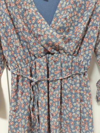 Vestido floral azul talla S