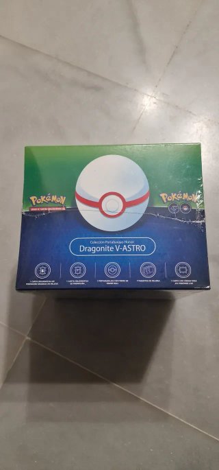 Caja Pokémon Dragonite V-ASTRO Precintada
