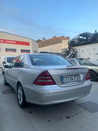 Mercedes-Benz Clase C 2006