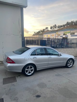 Mercedes-Benz Clase C 2006