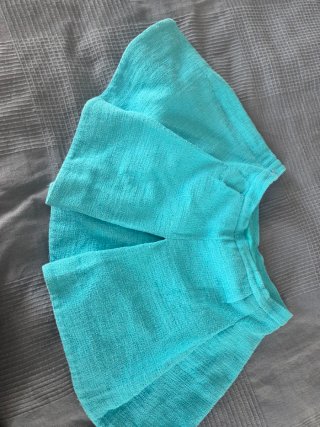 Falda plisada azul