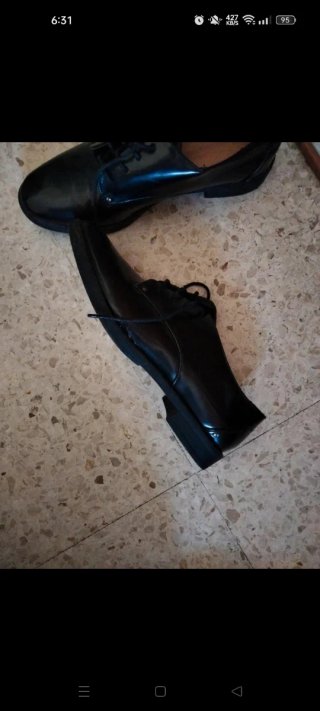 Zapatos negros formales de mujer