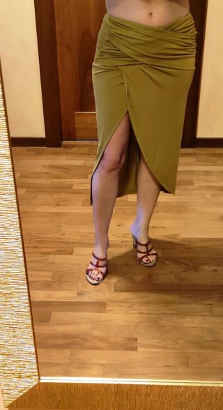 Gonna lunga con spacco colore ocra