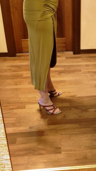 Gonna lunga con spacco colore ocra