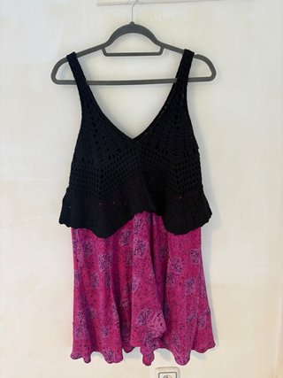Vestido corto verano negro y rosa