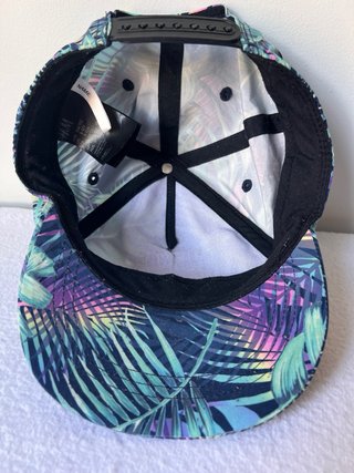 Gorra de verano. Love Sport