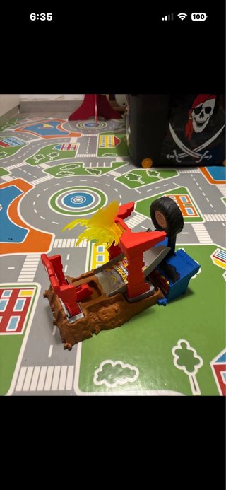 Monster trucks . Pista