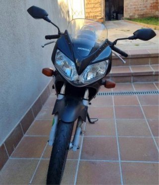 Honda CBR 125R - ITV hasta 2028