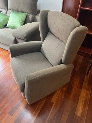 Butaca marrón de tela