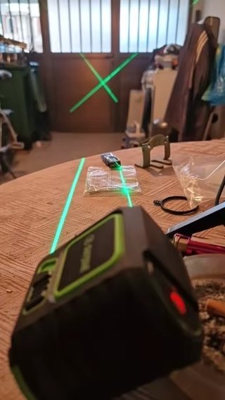 Nivel laser verde 2 lineas