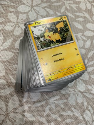 100 carte Pokémon