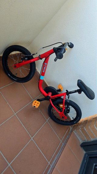 Bicicleta infantil roja Btwin