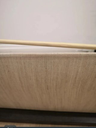 Lámpara de techo beige y blanca