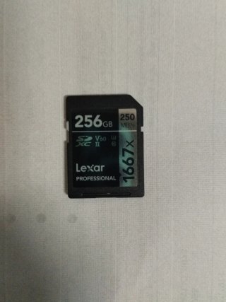 2 Tarjeta Lexar Pro 256GB SDXC II V60 1667x