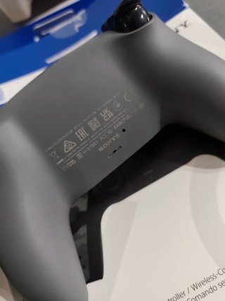 2 Mandos DualSense PS5 Negro y Camuflaje