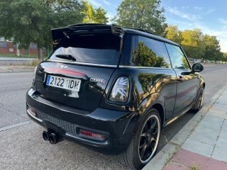 MINI COOPER S automático,levas.  techo, GPS, WORKS