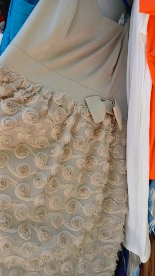 Vestido azul con flor