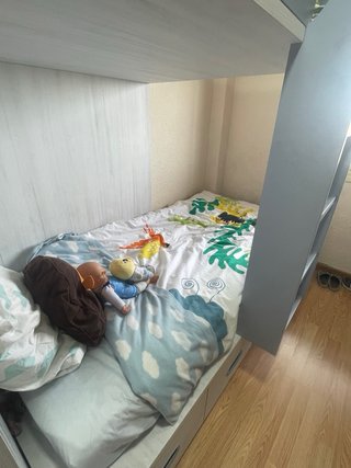 Litera tren modular infantil con escalera