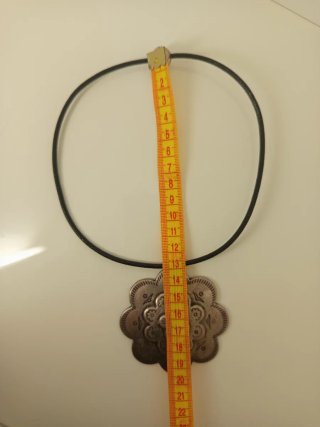 Conjunto colgante pulsera cuero plateado