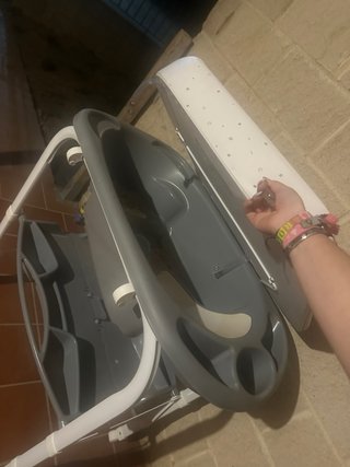 Bañera y cambiador portátil para bebé