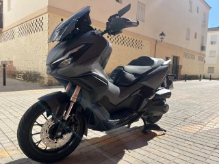 Honda Adv 350 2023 - 24713 km