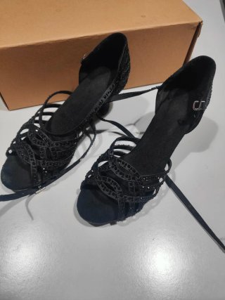 Zapatos de baile Latino negros con pedrería