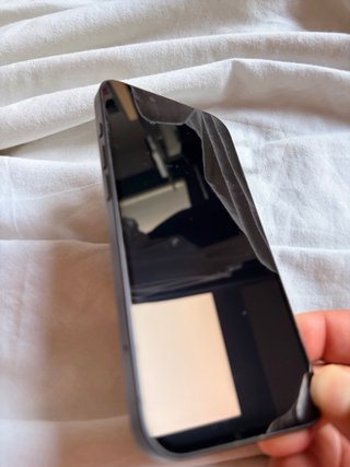 iPhone 16e Apple