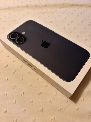 iPhone 16e Apple