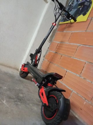 Patín Eléctrico Freeboy Off-Road Negro/Rojo