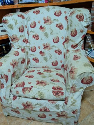 Sillón Vintage Floral Beige y Rojo