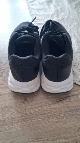 Zapatillas Nike Negras y Blancas