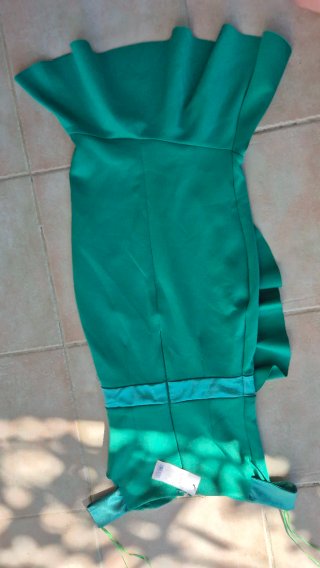 Vestido verde con volantes
