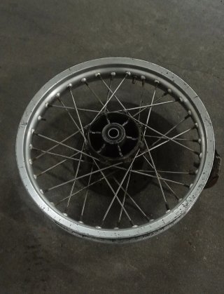 Llanta Enduro 17 con disco