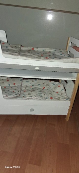 Litera para muñecas blanca