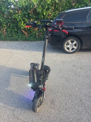 Dualtron Victor con placa