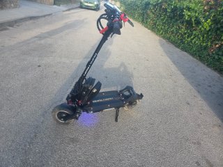 Dualtron Victor con placa