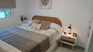 Casa adosada en alquiler en La Siesta - El Salado - Torreta en Torrevieja